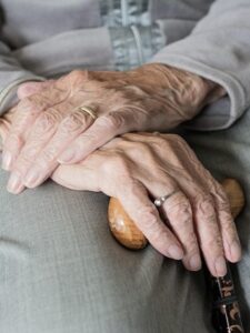 Alt werden und alt sein – Verlust oder Gewinn?